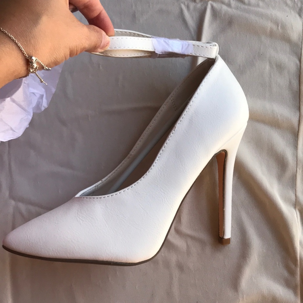 Shoe Dazzle heels